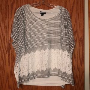 NWOT short sleeve flowy top